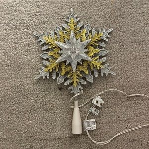 Northlight 13.75" Lighted Gold & Silver Snowflake Tree Topper, Clear Lights